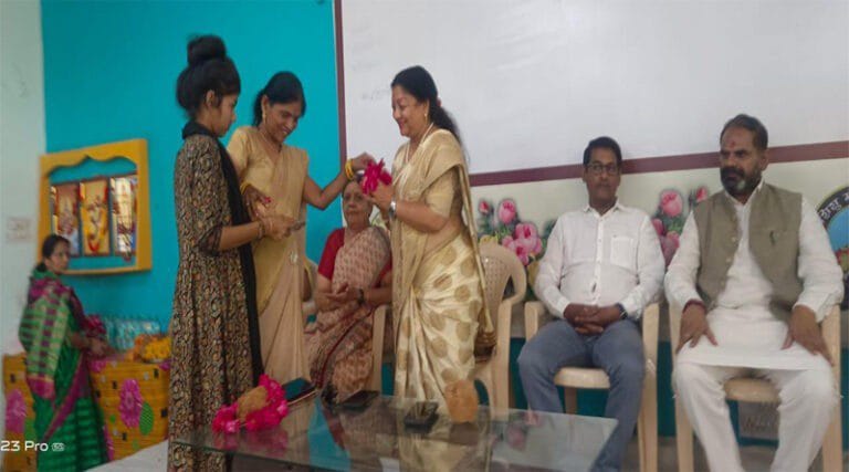 सेवा भारती महावीर मंडल की निवेदिताओं की केरियर काउंसलिंग आयोजित की गई 1 bpl