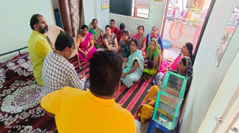 सेवा भारती महावीर मंडल कोटरा क्षेत्र नया बसेरा में लोक मत परिष्कार बैठक सम्पन्न हुई 3 sewa