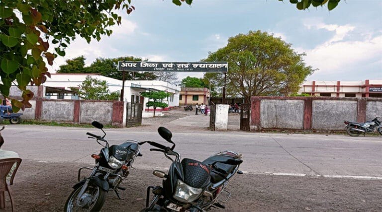 अरुण खंडाईत बलात्कार के आरोप से दोषमुक्त 26 nyayalay