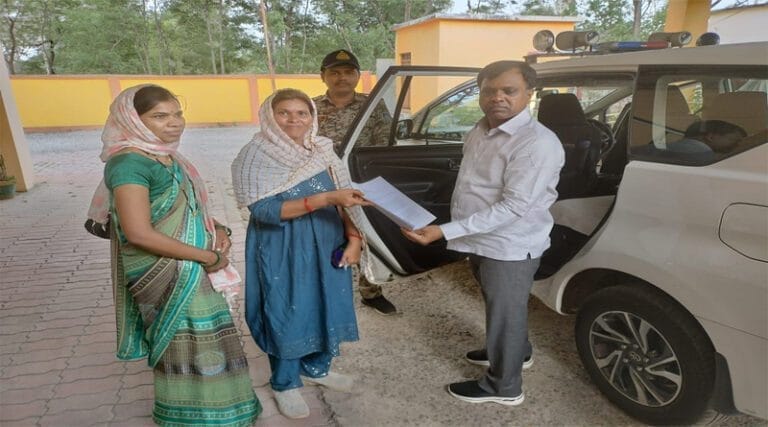 आंगनवाड़ी कार्यकर्ता सहायिका महासंघ ने कलेक्टर को सौपा ज्ञापन 14 sury