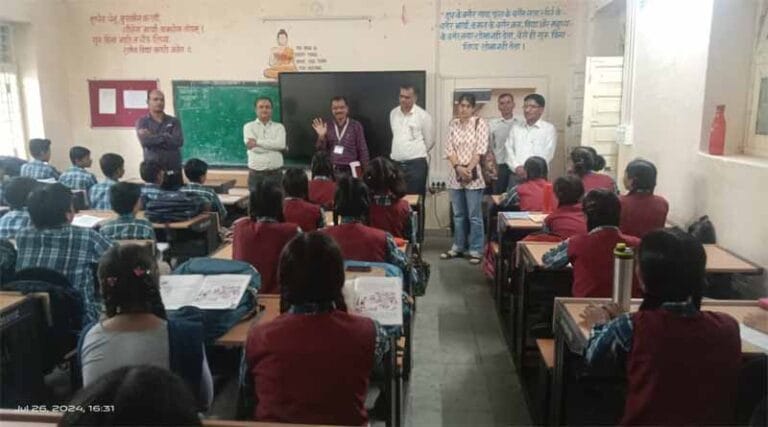 सभी शिक्षक स्व प्रेरणा से योजना बद्ध तरीके से कार्य करे तभी होगी लक्ष्यों की प्राप्ति - डीपीसी भनारिया 9 bagdon