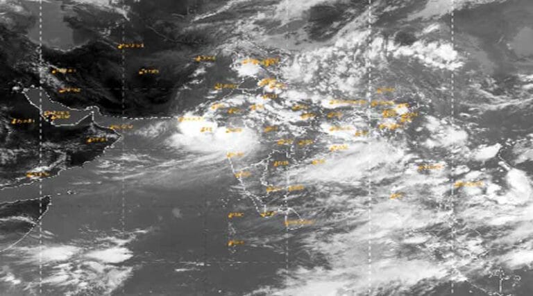 7 संभागों में बदला रहेगा मौसम, आज 16 जिलों में भारी बारिश 20 mousam