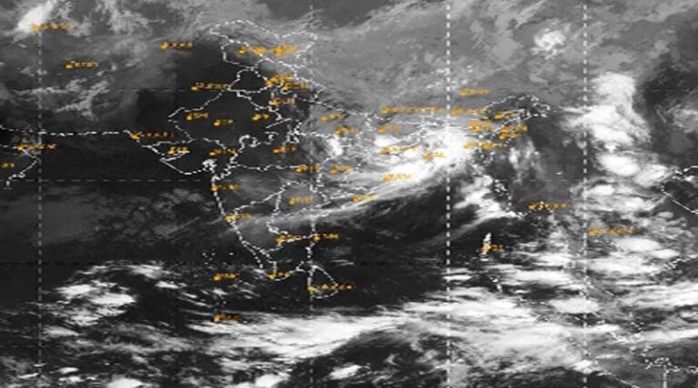 मानसूनी सिस्टम ने पकड़ी तेजी कई राज्यों में भारी बारिश शुरू 33 mousam