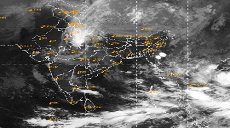 56 जिलों में तूफानी बारिश का अलर्ट 17 mousam