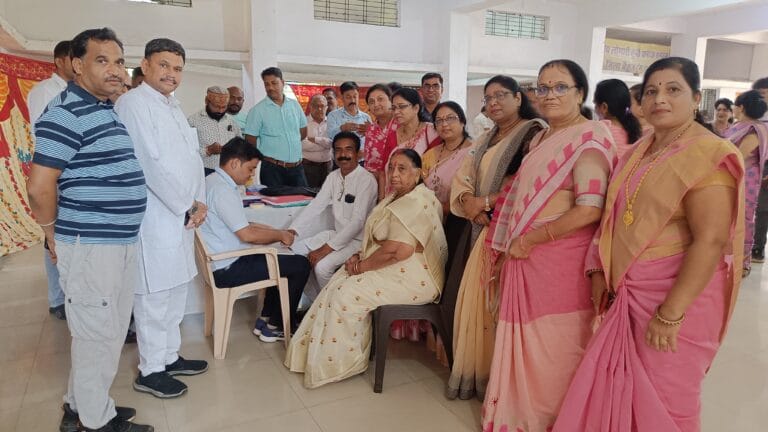 नारी उत्थान समिति जिला क्षत्रिय लोणारी कुंबी समाज संगठन के तत्वाधान में एक्यूप्रेशर शिविर का शुभारंभ 13 WhatsApp Image 2024-10-02 at 11.42.25_0b3def1f