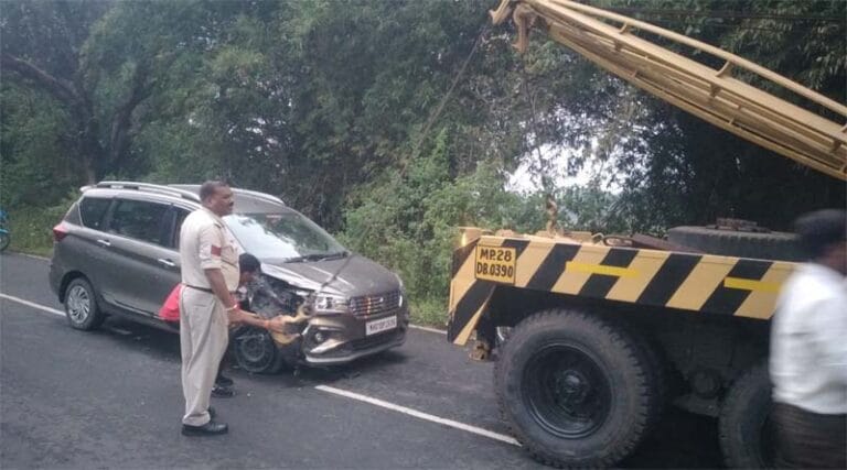 बैतूल बाजार पुलिस द्वारा बड़ी मात्रा में अवैध शराब परिवहन पर की गई कार्रवाई 18 betil