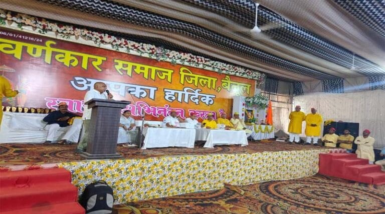 अजमीढदेव भगवान का जन्मोत्सव हर्षोल्लास के साथ मनाया गया -वाहन रैली पर हुई पुष्प वर्षा 26 hemant