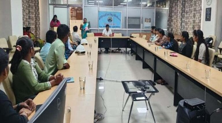 नवागत तीन कनिष्ठ अभियंता,पाॅच संयंत्र सहायक,पाॅच स्टाफ नर्स एवं दो फार्मासिस्ट का आगमन समारोह का आयोजन 7 malviya