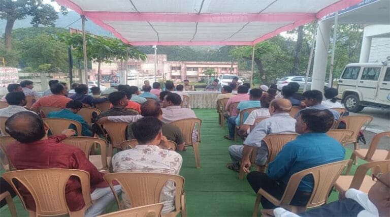 थाना सारणी में आगामी त्योहारों के संबंध में शांति समिति एवं डीजे संचालको की बैठक 32 shanti