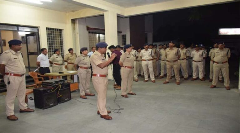 कर्तव्य के प्रति लापरवाही और अनुशासनहीनता पर होगी सख्त कार्रवाई -पुलिस अधीक्षक 12 sp