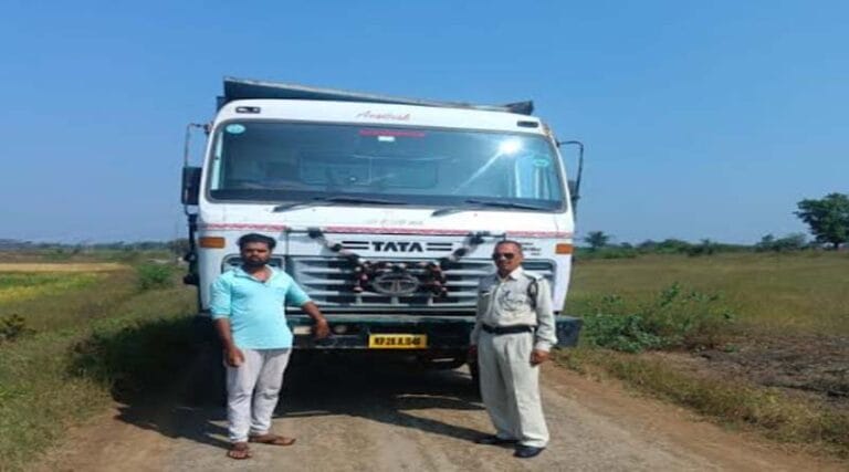खनिज का अवैध उत्खनन और परिवहन करने वालों के विरुद्ध लगातार कार्यवाही जारी 13 track