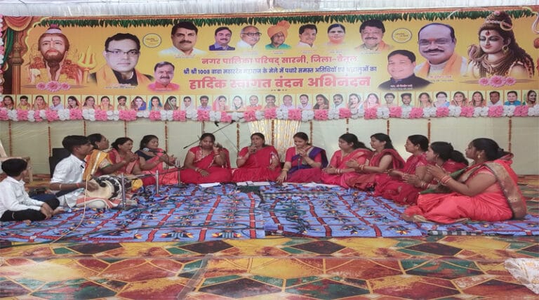 मठारदेव बाबा के मेले में महिला भजन का कार्यक्रम 19 bhajan