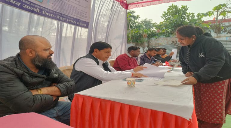 मुख्यमंत्री जनकल्याण अभियान के तहत वार्ड 12 में लगा शिविर, सभी 185 आवेदनों का मौके पर निराकरण 17 shanti
