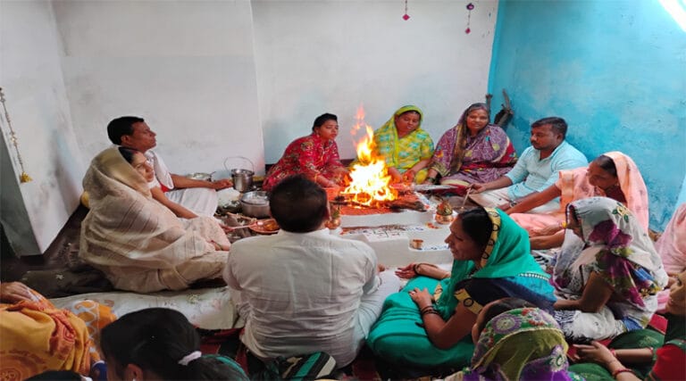 पांच दिवसीय सामवेद परायण यज का हुआ समापन,21 सौ मंत्रो से यजमानों ने दी आहुतियां 3 Untitled-4.psd
