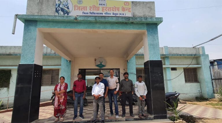 जिले में संविदा स्वास्थ्य कर्मचारियों का विरोध प्रदर्शन जारी,काली पट्टी बांधकर जताया आक्रोश 17 asptal