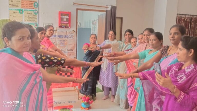 पोषण माह के अंतर्गत चिल्कापुर सेक्टर में प्रदर्शनी लगाकर दिया जागरूकता का संदेश 11 IMG-20250925-WA0015