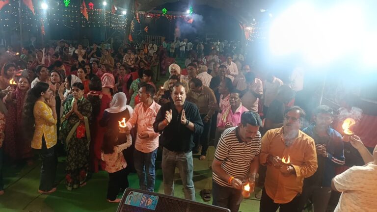 दशहरा उत्सव में सहयोगियों का माना आभार 12 WhatsApp Image 2025-10-04 at 09.18.55