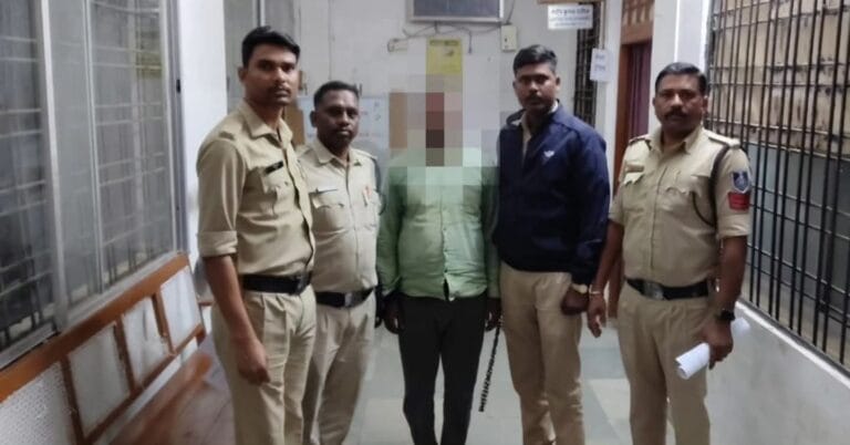 पत्नी की हत्या करने वाले आरोपी को आजीवन कारावास की सजा 16 FB_IMG_1762651459880