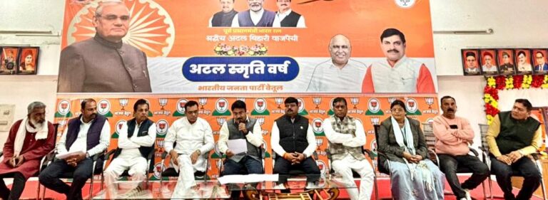 रोजगार के साथ साथ स्थाई परिसंपत्तियों का होगा निर्माण - नरेन्द्र शिवाजी पटेल 11 IMG-20260108-WA0140