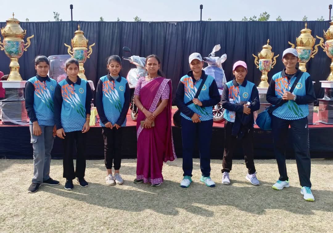 राष्ट्रीय टेनिस बाल प्रतियोगिता मध्यप्रदेश कि टीम में प्रगति हायर सेकेंडरी स्कूल सांईखेड़ा कि चार छात्राओं का चयन 1 IMG 20260121 WA0954