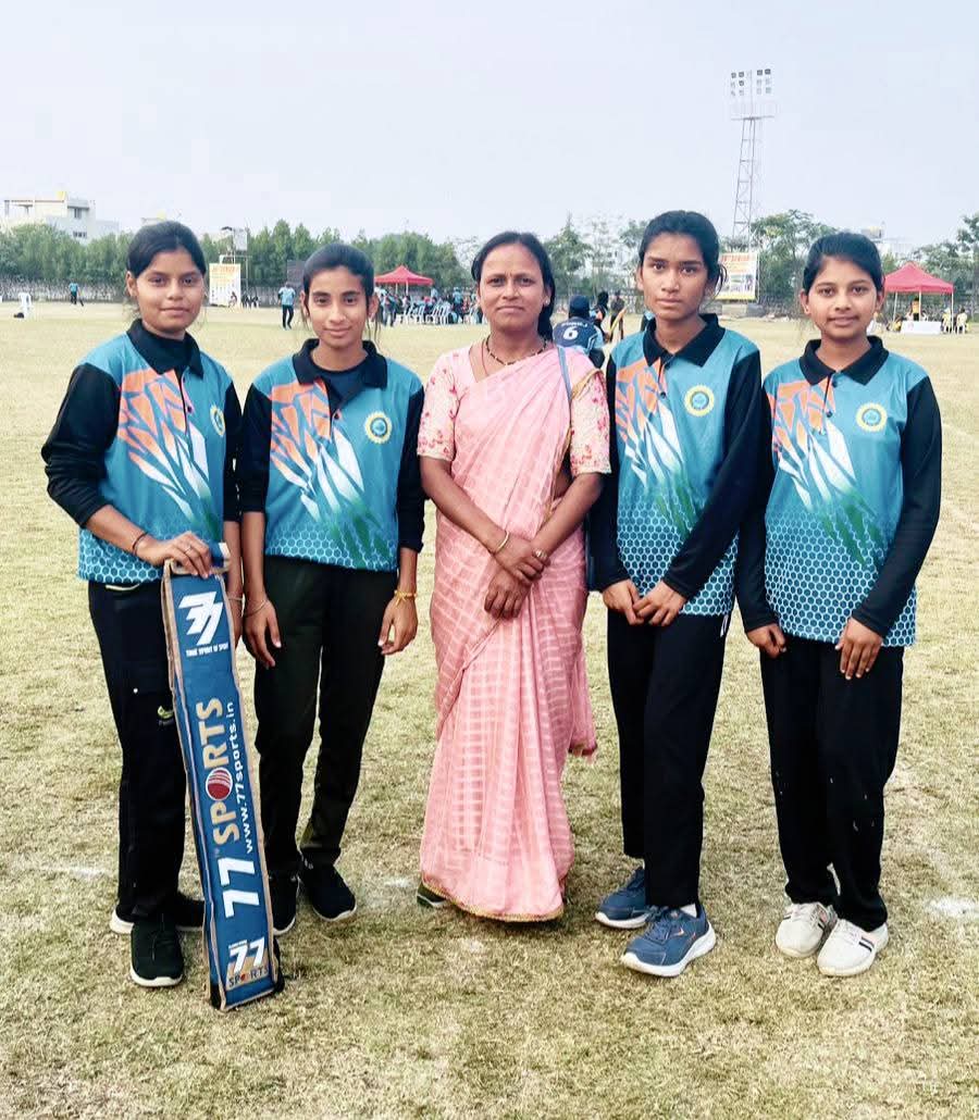राष्ट्रीय टेनिस बाल प्रतियोगिता मध्यप्रदेश कि टीम में प्रगति हायर सेकेंडरी स्कूल सांईखेड़ा कि चार छात्राओं का चयन 2 IMG 20260121 WA0959