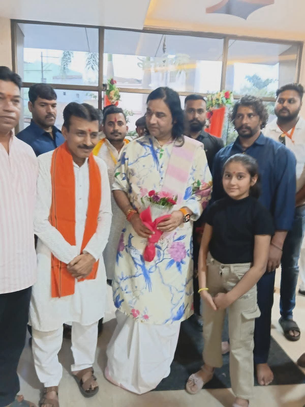 मुलताई में साधकों से मिले भागवत कथाकार देवकीनंदन ठाकुर, बोले- धर्म जागरण में बापूजी का योगदान अविस्मरणीय 3 WhatsApp Image 2026 06 10 at 18.59.56 1