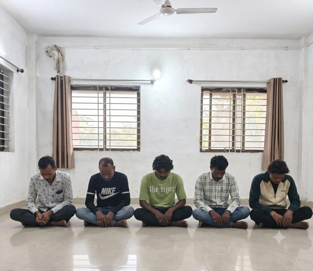 किसानों के खेतों से मोटर के कॉपर केबल चोरी करने वाले अंतरराज्यीय गिरोह का पर्दाफाश 2 WhatsApp Image 2026 08 27 at 18.19.23