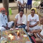 अनोखा हवन -जो चीनी मंहगी करें उसकी ...... स्वाहा ,जो चीनी से पेट्रोल बनाये उसकी ...... स्वाहा जो ये हवन की खबर ना दिखाए उसका .... स्वाहा (वीडियो ) 18 havan