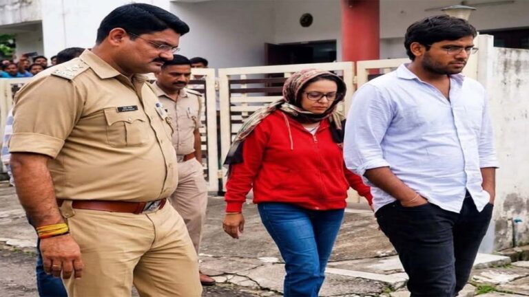 भोपाल न्यूज़ - भाई के साथ रिमांड पर आई फर्जी IAS तृप्ति, ठगी के खुले नए राज 5 trupti farji ias