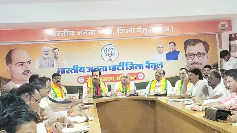 जिसने हमें संवारा उसे है आर्शीवाद हमारा - प्रदेश प्रभारी भाजपा महेन्द्र सिंह 54 WhatsApp Image 2026-09-13 at 14.25.37