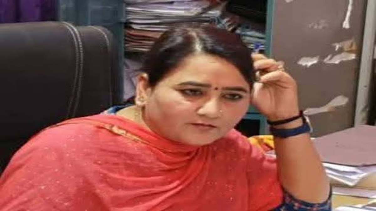 mahila adhikari jail