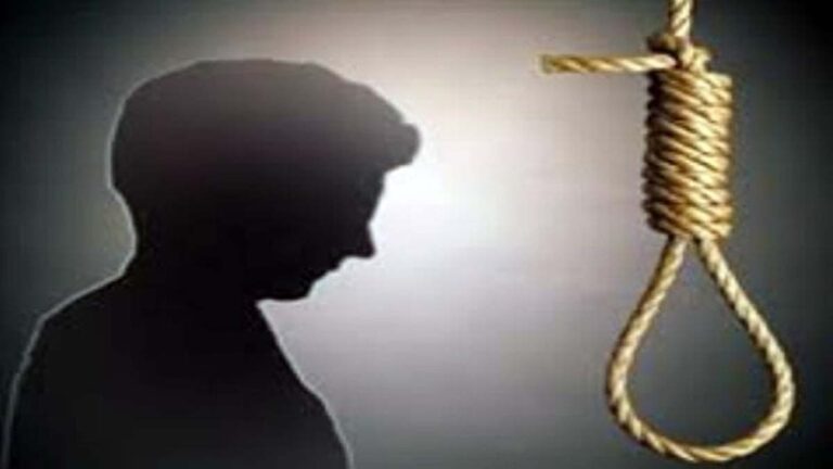 गजानन वार्ड में 65 वर्षीय बुजुर्ग ने की आत्महत्या पुलिस जांच में जुटी 24 fansi